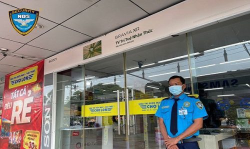Khách hàng sử dụng dịch vụ bảo vệ tại quận Phú Nhuận