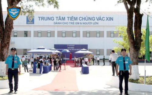 Công ty bảo vệ ở Đà Nẵng tác nghiệp tại trung tâm tiêm chủng