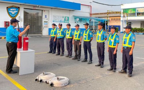 Công ty bảo vệ Bình Thuận Ngày và Đêm tập huấn
