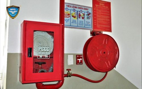 Tiêu lệnh chữa cháy thường được treo ở những vị trí dễ thấy